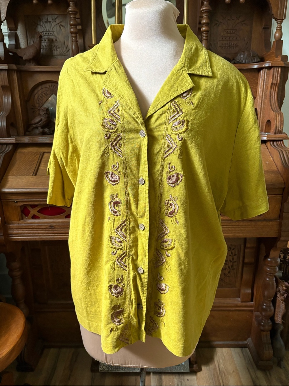 Embroidered Button-Front Lime Green Linen Blend Blouse
